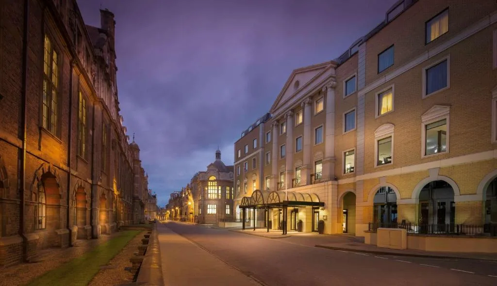 Hilton Cambridge City Centre - Hotel de 4 estrellas en Cambridge, Cambridge - photo 1