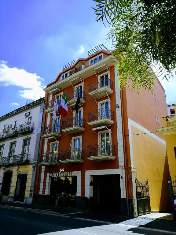 Hotel Bruman - Hôtel 4 étoiles, Caserta, Caserta - photo 1