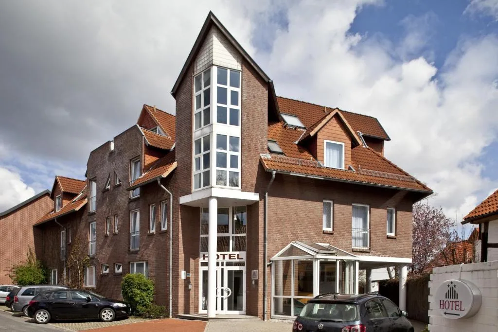 Hotel Am Braunen Hirsch - 3-star hotel in Celle, Celle - photo 1