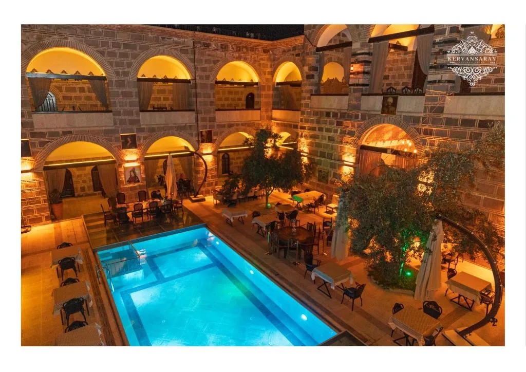 Kervansaray Antique Hotel - 4-star hotel in Cesme, Cesme - photo 1