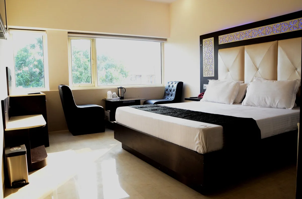 Hotel Royal Park 22 - 3-star hotel in Chandigarh, Chandigarh - photo 1