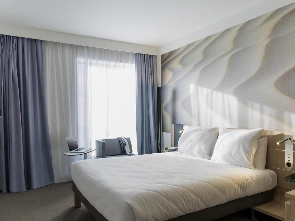 Novotel Charleroi Centre - Hotel de 4 estrellas en Charleroi, Charleroi - photo 1