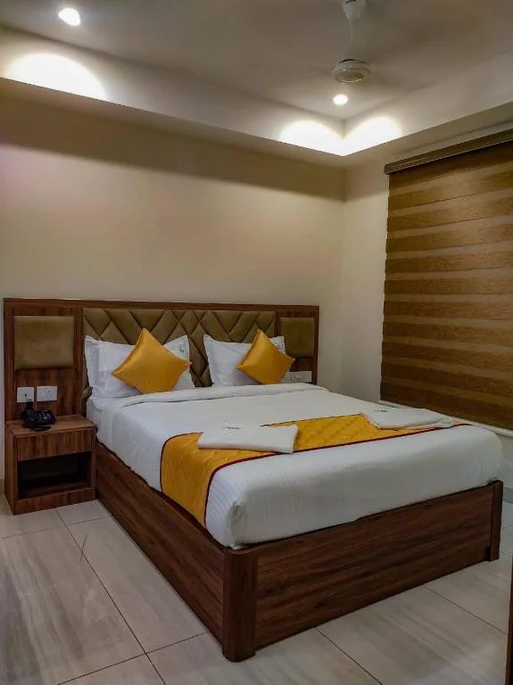RR Mount Elite Suites - 3-star hotel in Chennai, Chennai - photo 1