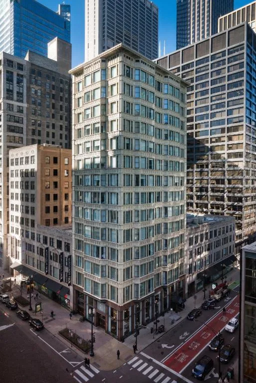Staypineapple, An Iconic Hotel, The Loop - 4-star hotel in Chicago, Chicago - photo 1