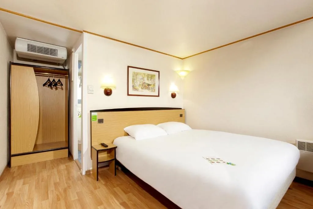 Campanile Cholet - 3-star hotel in Cholet, Cholet - photo 1