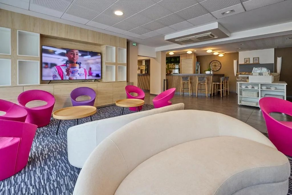 Park Hôtel & Appartements - 3-star hotel in Cholet, Cholet - photo 1