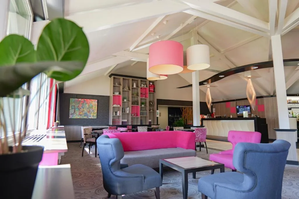 Hôtel Le Kennedy, Clermont-Ferrand, The Originals Relais - 3-star hotel in Clermont-Ferrand, Clermont-Ferrand - photo 1