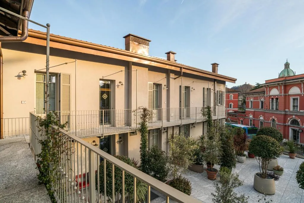 Le Dimore - Como City Center - Boutique apartments near Lake, Train and Bus Stations - Hotel de null estrelas em Como, Como - photo 1