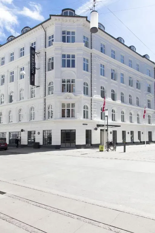 Absalon Hotel - 4-star hotel in Helgolandsgade 15, Vesterbro, 1653 Copenhagen, Denmark, Copenhagen - photo 1