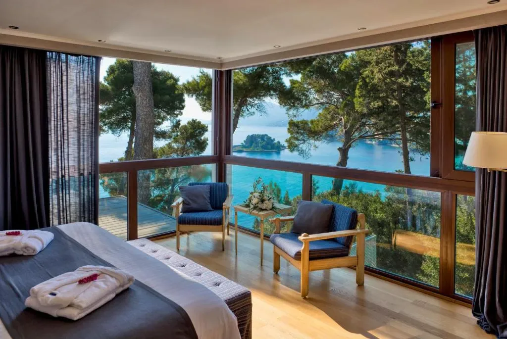 Corfu Holiday Palace com piscina e vista mar, Kanoni
