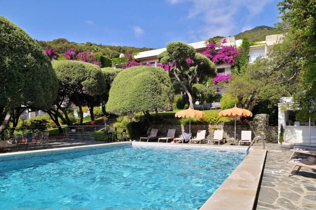 Hôtel Pietracap - 4-star hotel in Pietranera, Bastia, Corsica - photo 1