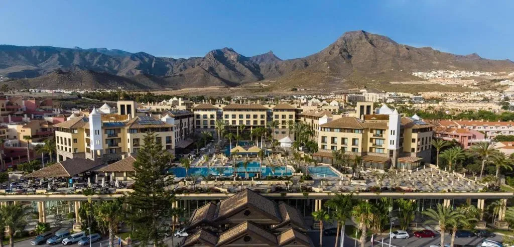 GF Gran Costa Adeje - 5-star hotel in Fañabé Beach, 200 m from beach, Costa Adeje - photo 1