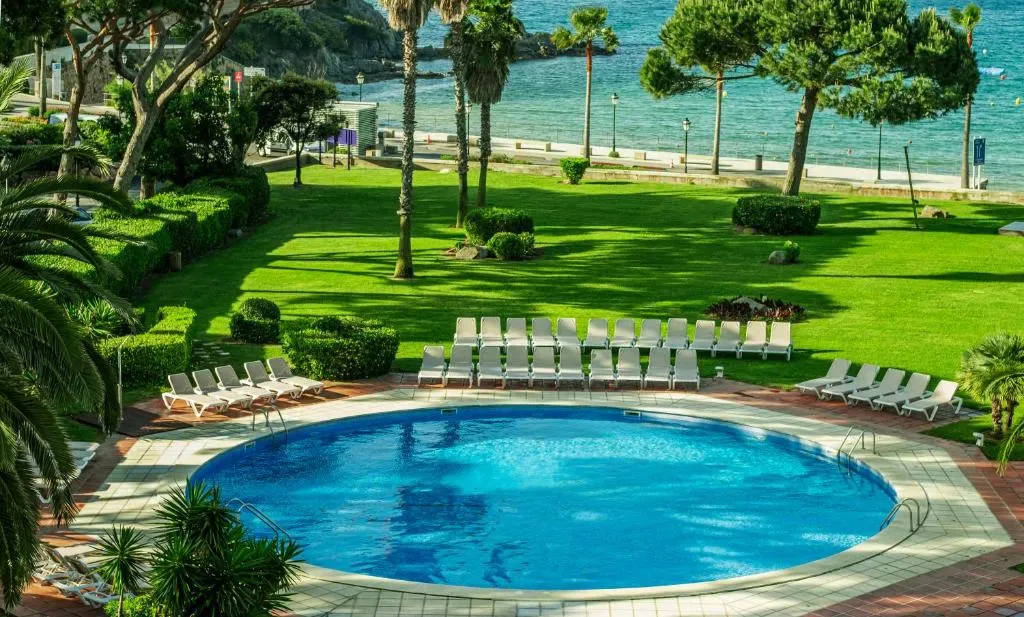 S'Agaró Hotel Spa & Wellness - 4-star hotel in S'Agaró, on Sant Pol beach at the southern terminus of the Via Verde, Costa Brava - photo 1