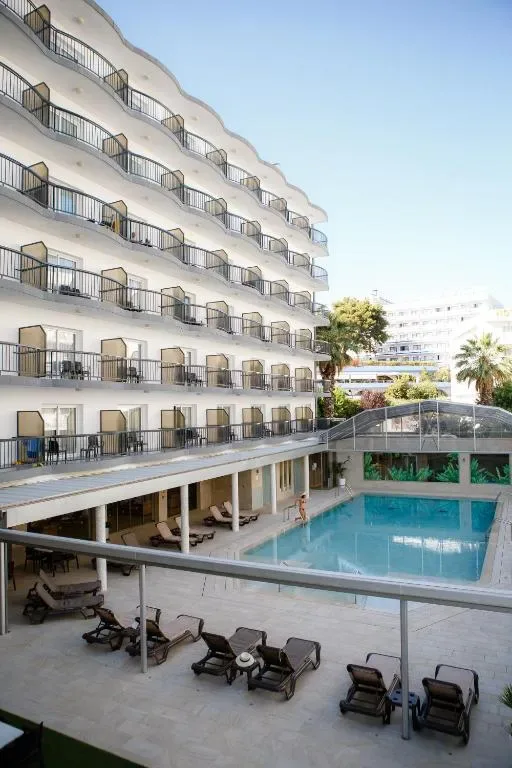 Hotel Helios Lloret - Hotel de 4 estrellas en Lloret de Mar central, 150m from beach, Costa Brava - photo 1