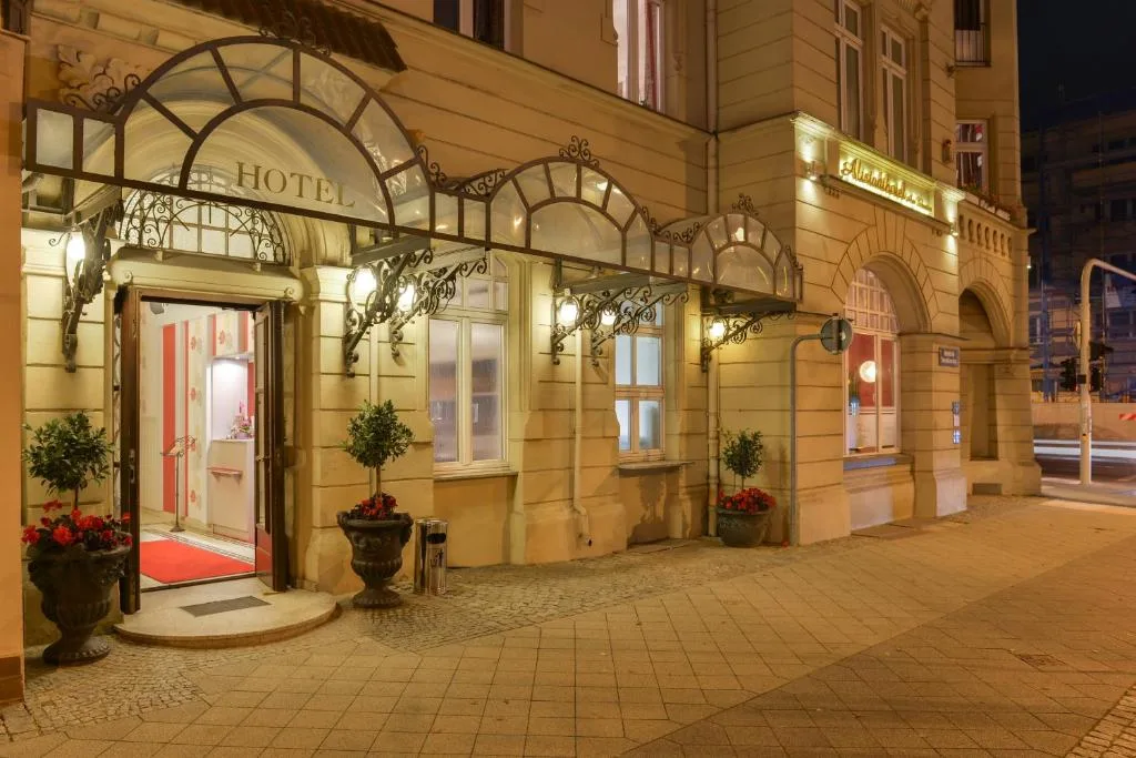 Altstadthotel Am Theater - null-star hotel in Cottbus, Cottbus - photo 1