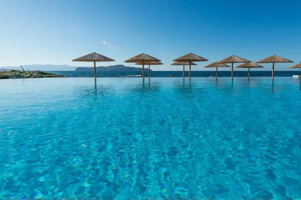 Corinna Mare - 3-star hotel in Kalamaki Chanion, west of Chania Town, Crete - photo 1