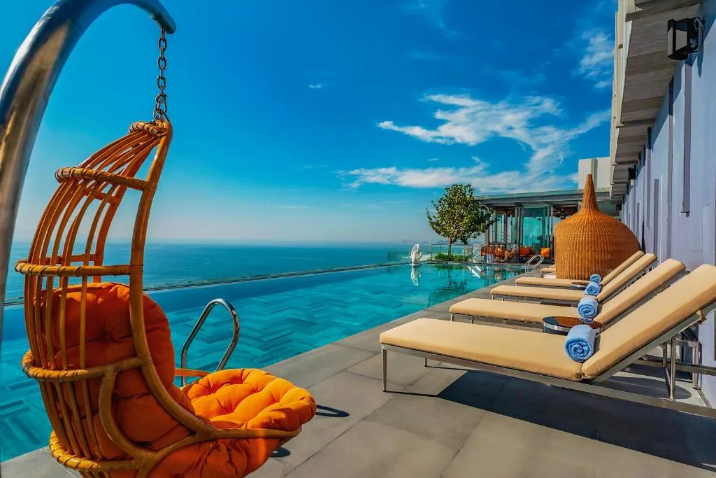 Le Sands Oceanfront Danang Hotel - Hotel de 4 estrelas em Da Nang, Da Nang - photo 1