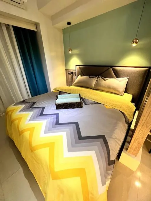 1BR Condo beside Abreeza Mall, Davao City with 200 mbps WI-FI speed - Hôtel null étoiles, Davao City, Davao City