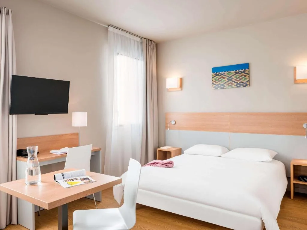 Aparthotel Adagio Access Dijon République - Hotel de 3 estrelas em Dijon, Dijon - photo 1