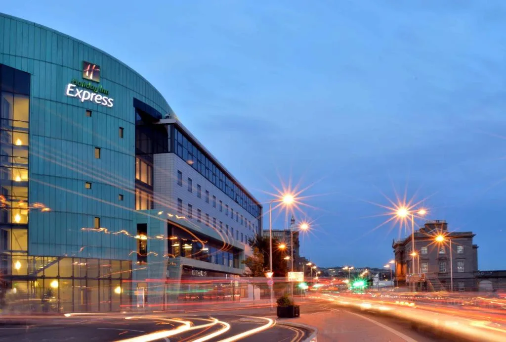 Holiday Inn Express Dundee by IHG - 3-star hotel in Dundee, Dundee - photo 1
