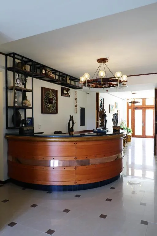 Rifat Peshkatari Hotel - Hotel de 3 estrelas em Durrës, Durrës - photo 1