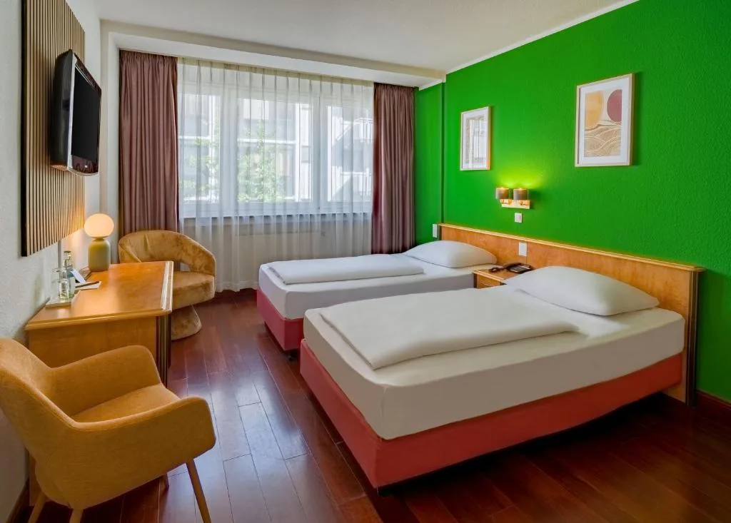 Rugs Hotel Düsseldorf - Self Check-In - Hotel de 3 estrelas em Düsseldorf, Düsseldorf - photo 1
