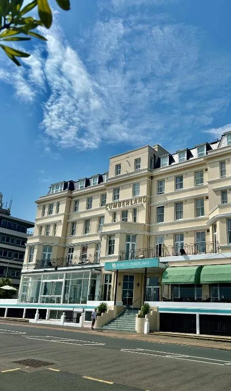 The Cumberland Hotel - 3-star hotel in Eastbourne, Eastbourne - photo 1