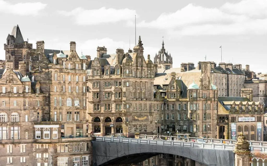 The Scotsman Hotel - Hotel de 4 estrellas en Old Town, Edinburgh - photo 1