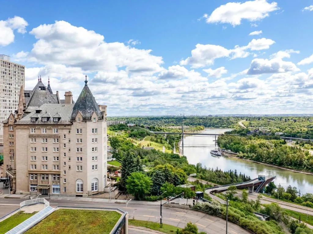 Fairmont Hotel Macdonald - Hotel de 4 estrellas en Edmonton, Edmonton - photo 1