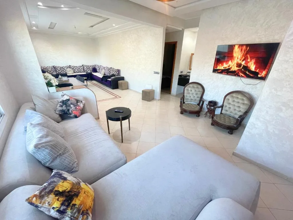 NEW Downtown 2BR Apartment 3 Beds AC, Wi-fi, Terrace With View - Hotel de null estrellas en Fez, Fez - photo 1