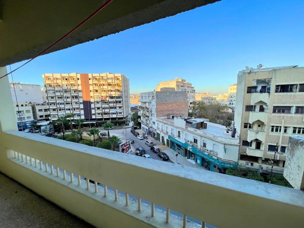 SPACIOUS Downtown 3BR & 5 Beds, AC, Terrace With Panoramical View - Hotel de null estrelas em Fez, Fez - photo 1