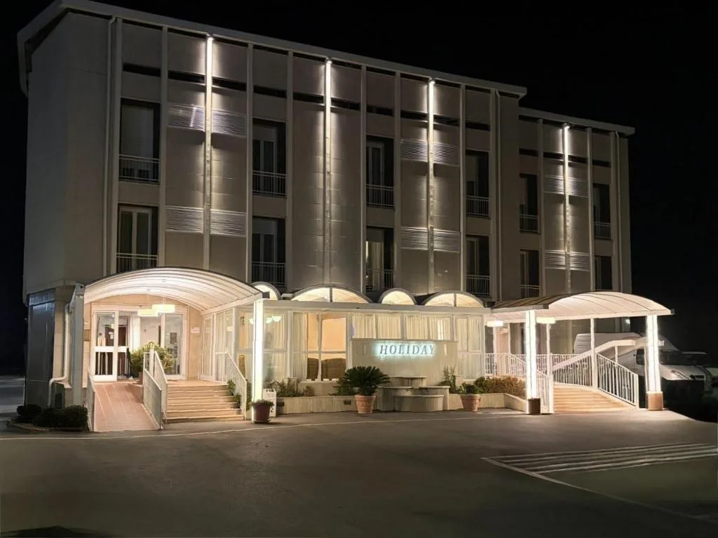 Hotel Holiday - 3-star hotel in Foggia, Foggia - photo 1