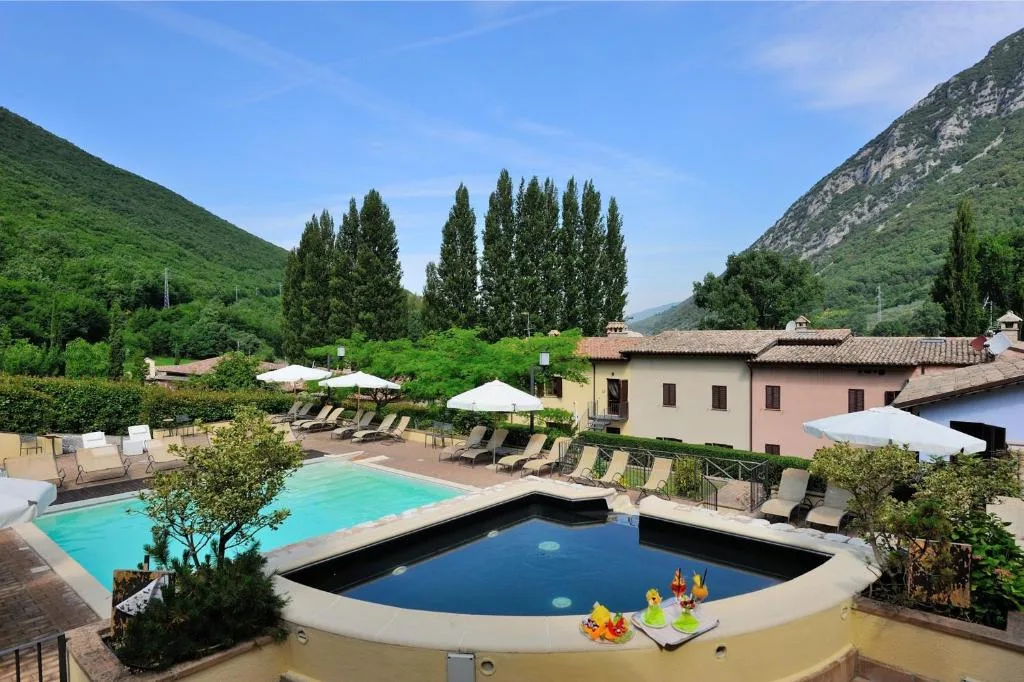 Guesia Village Hotel e Spa - Hôtel 4 étoiles, Foligno, Foligno - photo 1