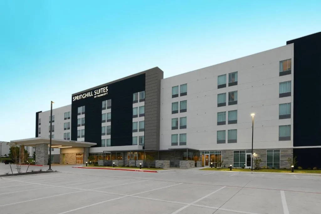 SpringHill Suites Dallas DFW Airport South/CentrePort - 3-star hotel in Fort Worth, Fort Worth - photo 1