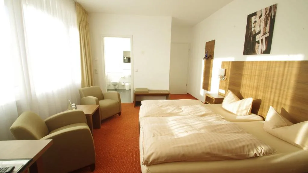 Hotel Peterchens Mondfahrt - Hôtel 3 étoiles, Fulda, Fulda - photo 1