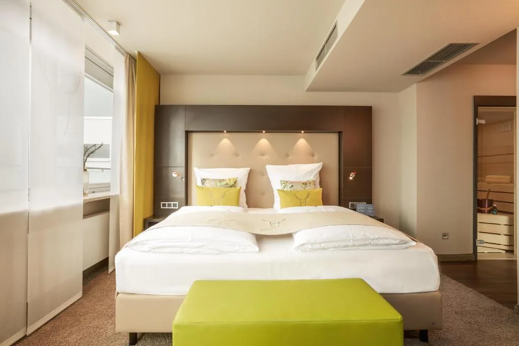 Hotel Platzhirsch - Hotel de 4 estrelas em Fulda, Fulda - photo 1
