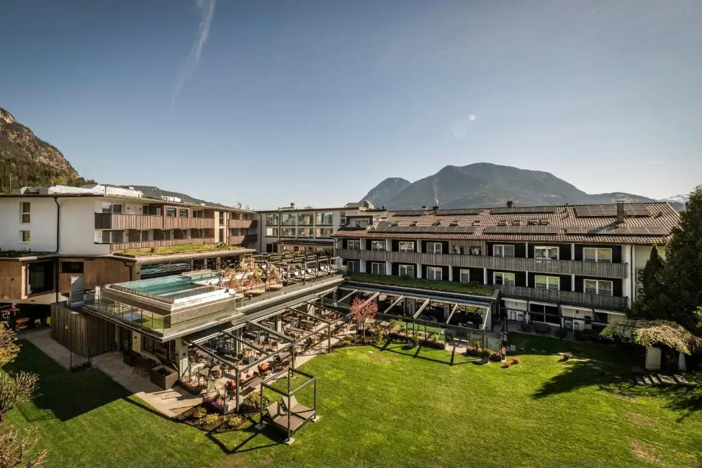 Obermühle 4*S Boutique Resort - Hôtel 4 étoiles, Mühlstraße quarter, Garmisch-Partenkirchen - photo 1