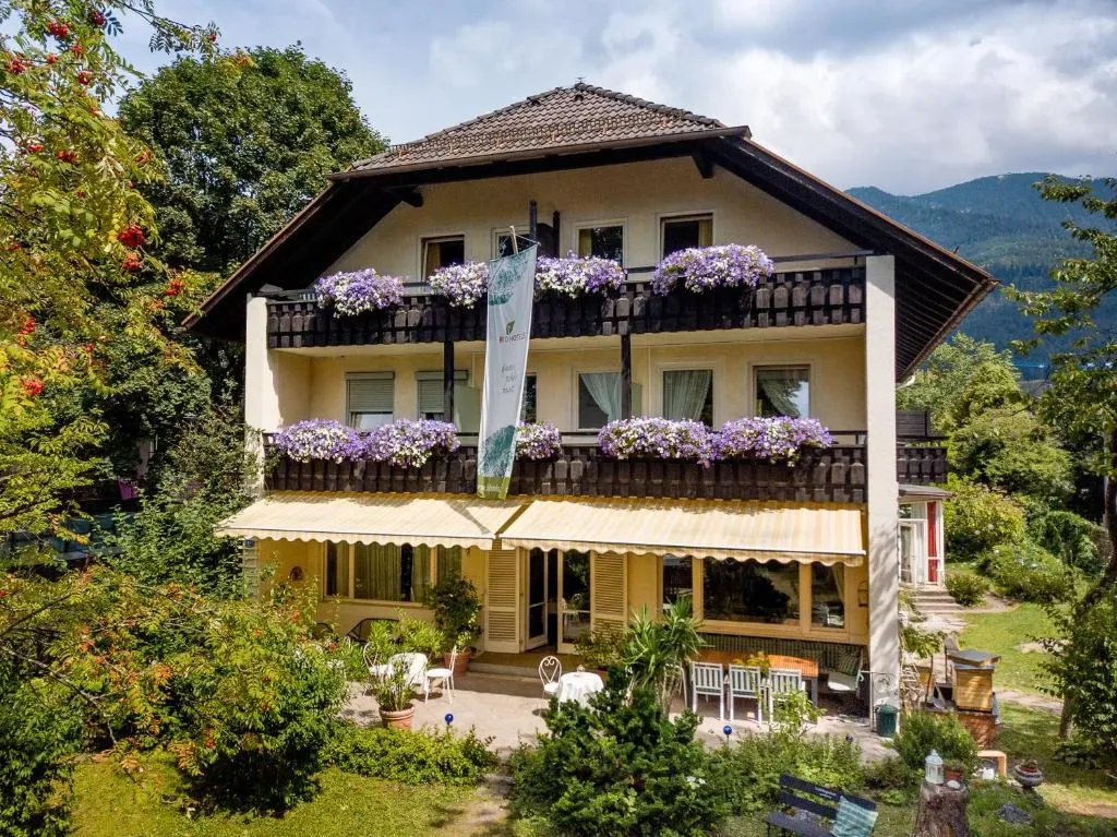 Bavaria Biohotel - Hotel de 4 estrellas en Garmisch quiet edge, near Loisach river, Garmisch-Partenkirchen - photo 1