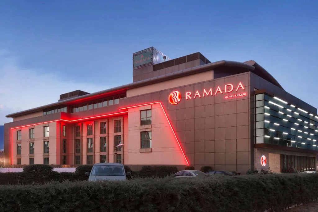 Ramada by Wyndham Gemli̇k - Hotel de 4 estrellas en Gemlik, Gemlik - photo 1