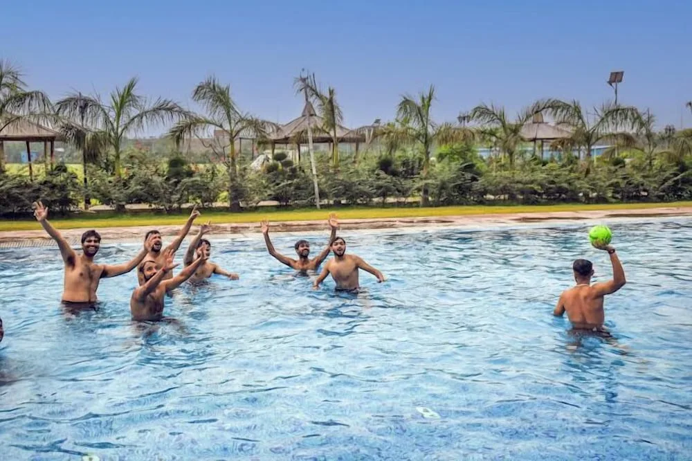 MST Farm & Resort - Hotel de null estrellas en Ghaziabad, Ghaziabad - photo 1