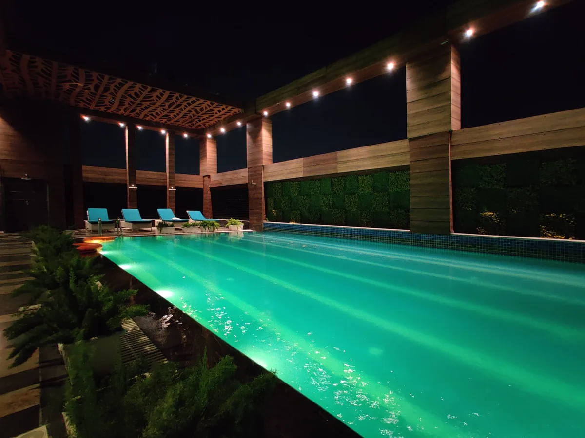 Radisson Blu Towers Kaushambi Delhi NCR - Hotel de 5 estrellas en Ghaziabad, Ghaziabad - photo 1