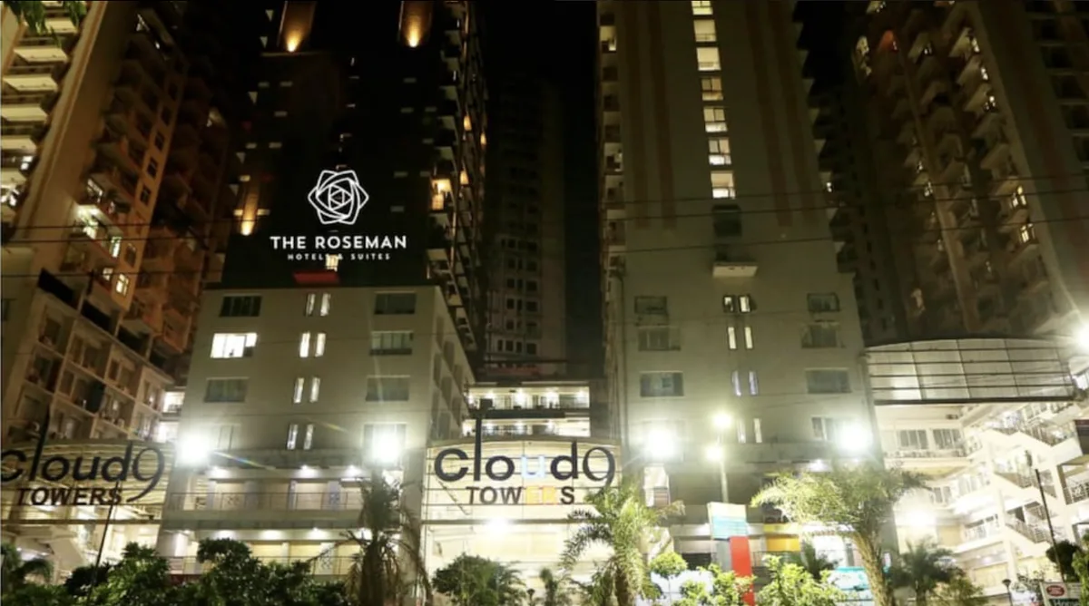 The Roseman Hotel & Suites - Hotel de 3 estrellas en Ghaziabad, Ghaziabad - photo 1