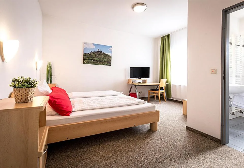Hotel an der Burg - Hotel de 3 estrellas en Gießen, Gießen - photo 1