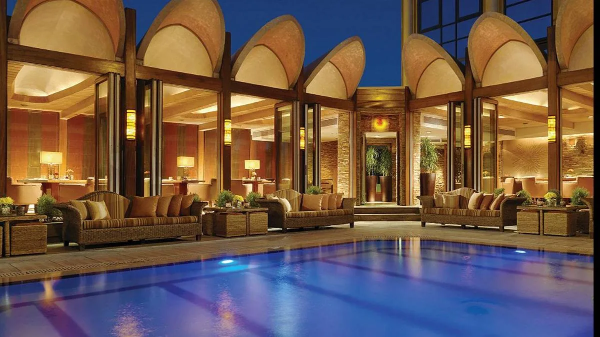 Four Seasons Hotel Cairo at The First Residence - 5-star hotel in Giza, Giza