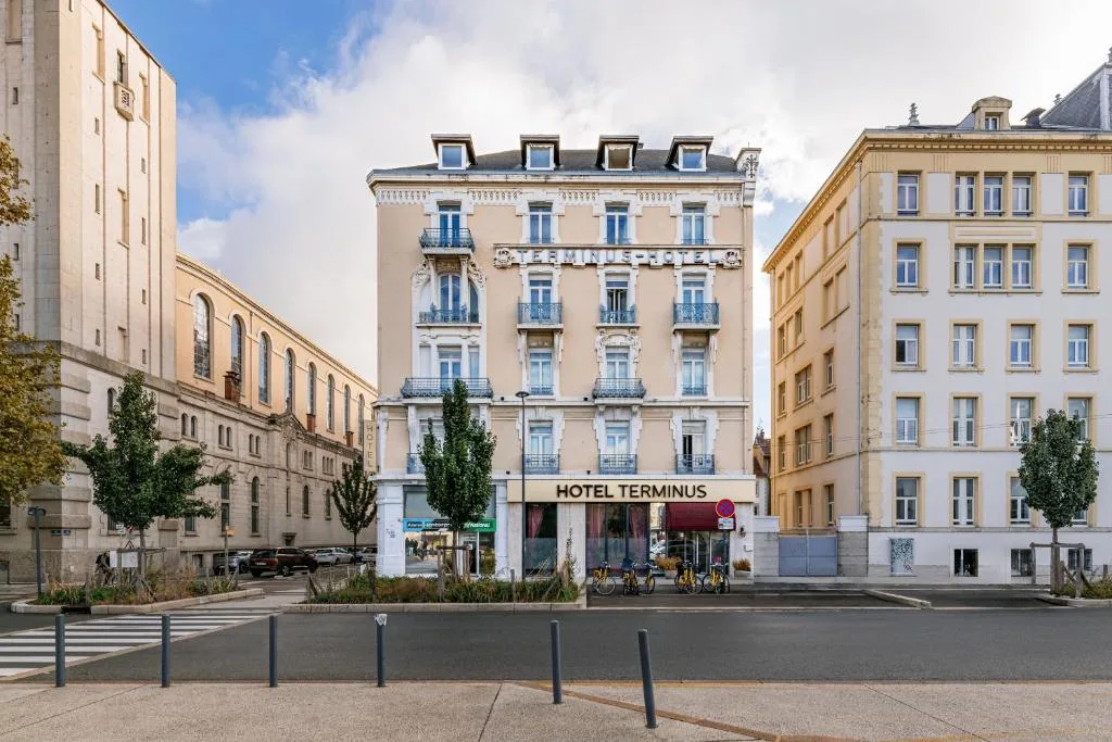 Hôtel Terminus - Hotel de 3 estrellas en Grenoble, Grenoble - photo 1