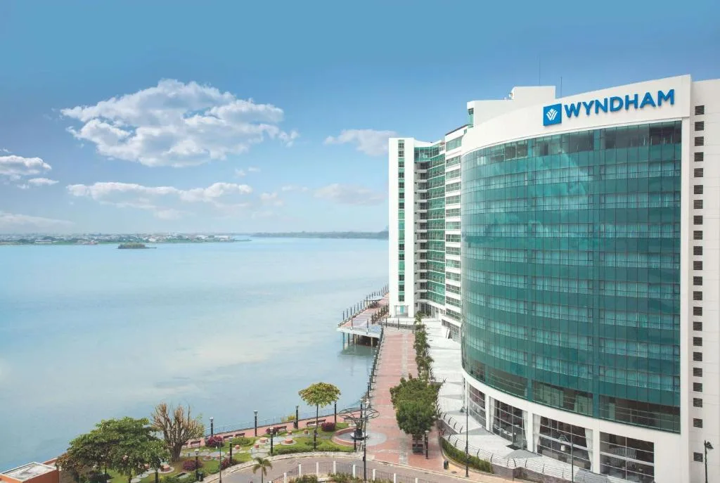 Wyndham Guayaquil, Puerto Santa Ana - 5-star hotel in Guayaquil, Guayaquil - photo 1