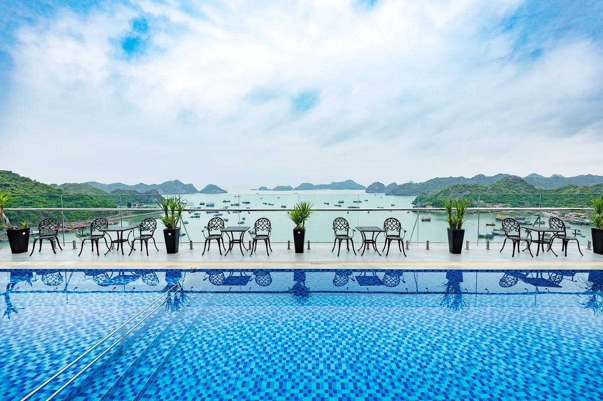 CATBA PARADISE HOTEL - SKY BAR & MASSAGE - Hotel de null estrellas en Haiphong, Haiphong - photo 1