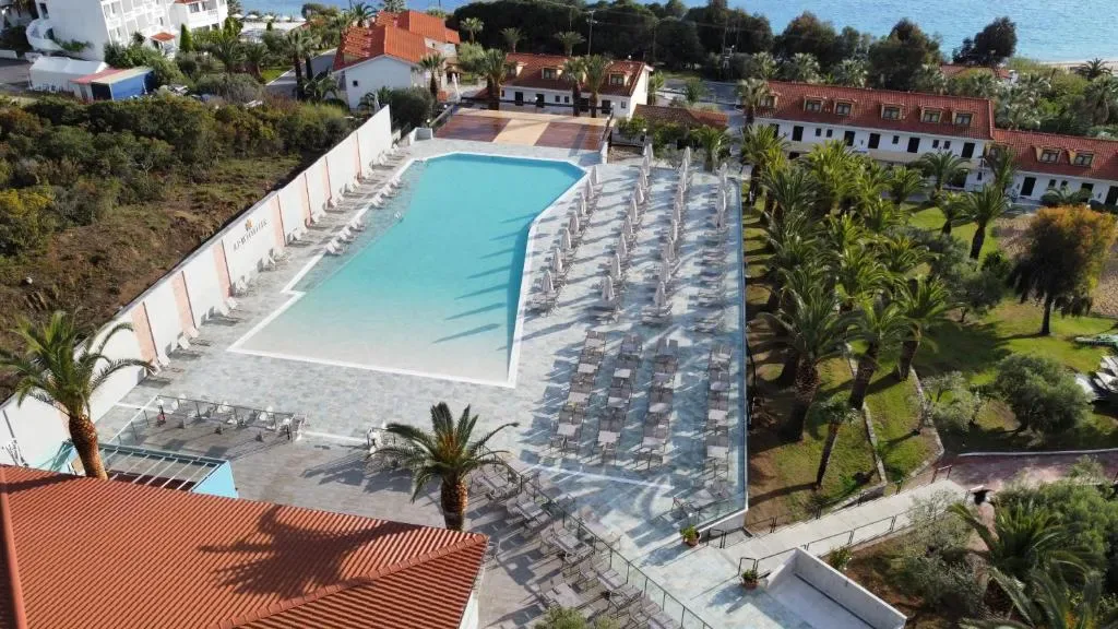 Aristoteles Holiday Hotel And Spa - Hotel de 4 estrelas em Ouranoupoli (Athos coast), Halkidiki - photo 1