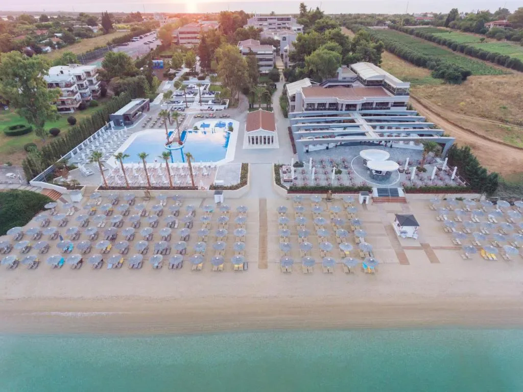 Potidea Palace Hotel - Hôtel 4 étoiles, Nea Potidaea, Halkidiki - photo 1