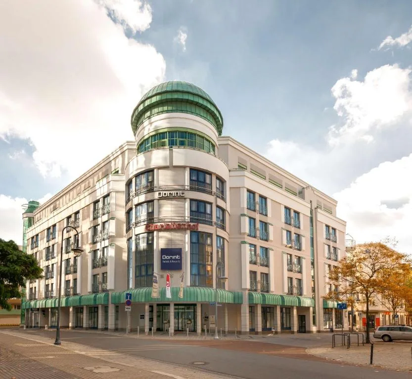 Dorint Charlottenhof Halle (Saale) - 4-star hotel in Halle an der Saale, Halle an der Saale - photo 1